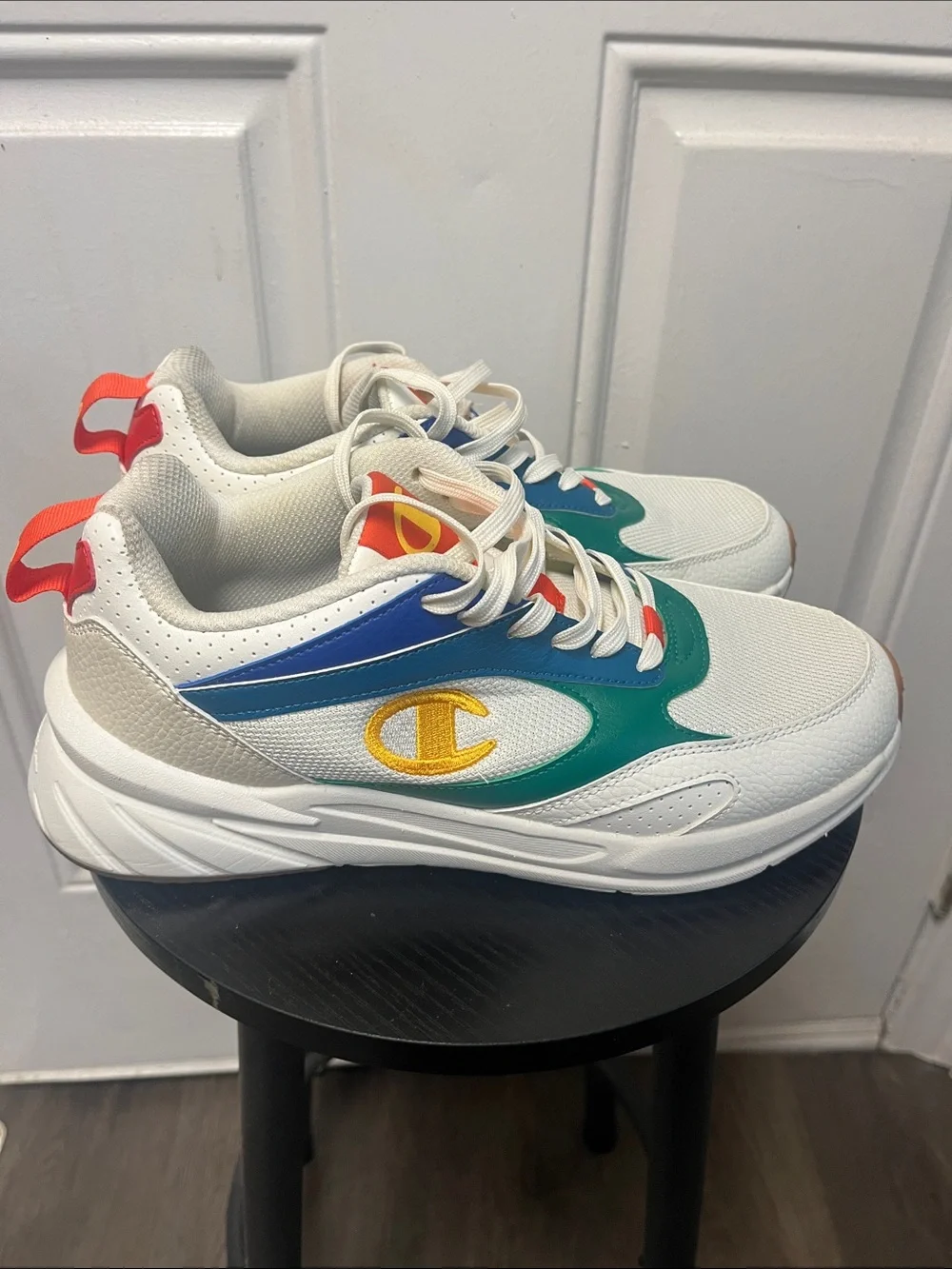 Champion Men’s 8.5 sneakers